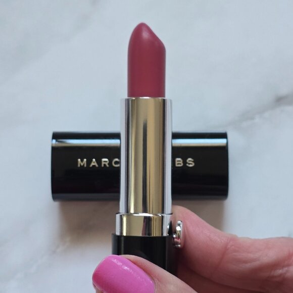 Marc Jacobs KISS KISS BANG BANG Lip Creme Lipstick (0.12 oz./Full Size) - Picture 3 of 7